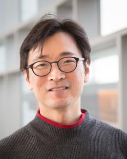 Portrait of Dr. Changwoo Do