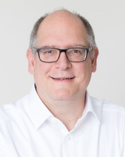 Portrait of Prof. Dr. Stephan Volkher Roth